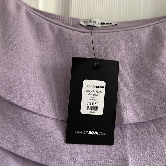 Fashion Nova Ready to Ruffle Jumpsuit Romper NWT - Picture 5 of 11